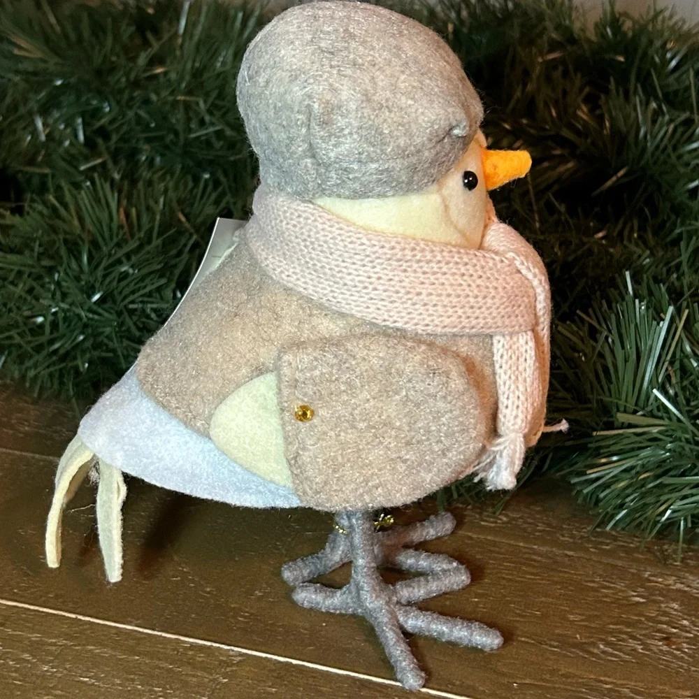 Featherly Friends MEPAK Winter Bird 2024 Target Wondershop. 6.5” Tall NEW